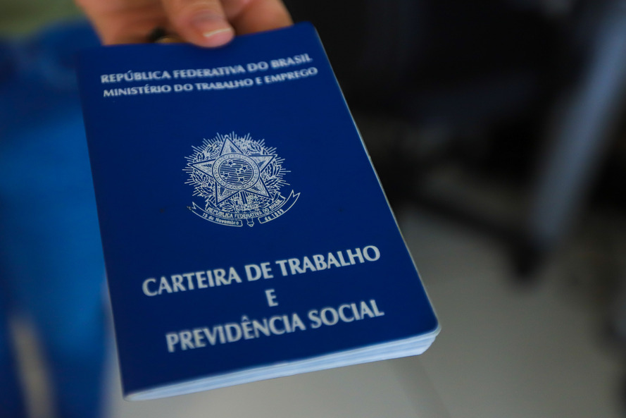 Agência do Trabalhador divulga 215 vagas de emprego nesta segunda (23)