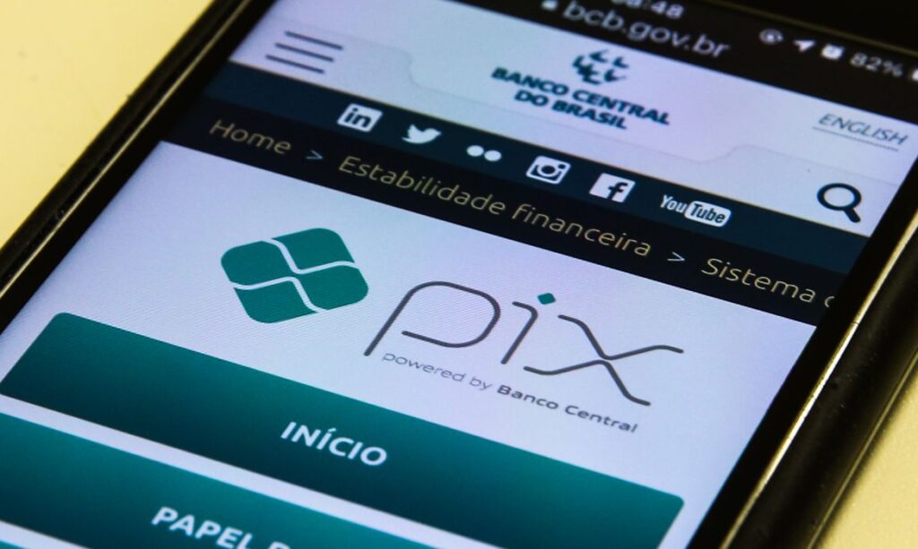Pix é o pagamento instantâneo brasileiro. O meio de pagamento criado pelo Banco Central (BC)