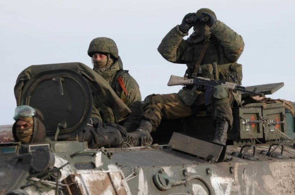 Soldados durante guerra na Ucrânia