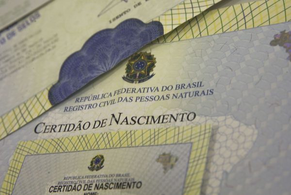 Certidão de Nascimento - Campanha Meu Pai Tem Nome