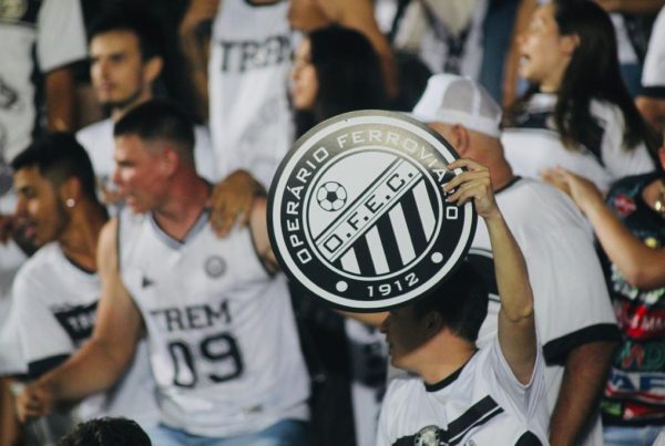 OFEC torcida do Operário Ferroviário nos jogos