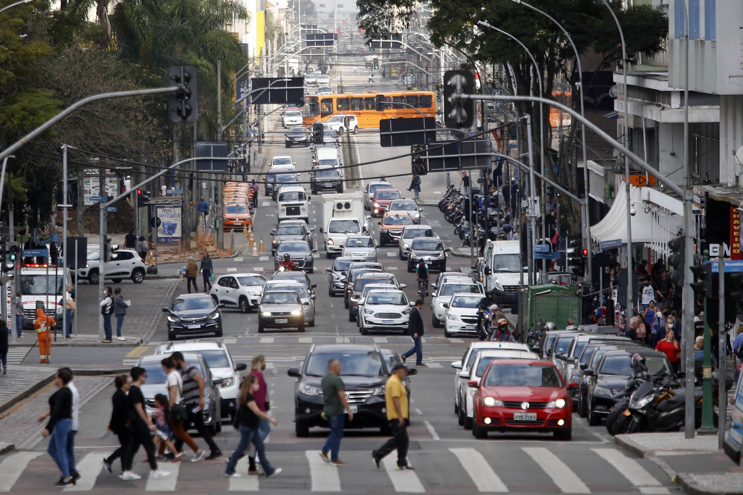 Motoristas devem pagar a 2ª parcela do IPVA de placas com o final 7 e 8 nesta quinta-feira (22)