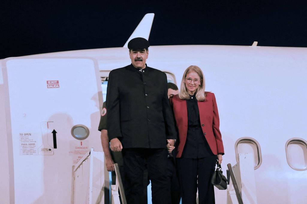 Maduro reúne-se hoje com Lula após desembarcar em Brasília