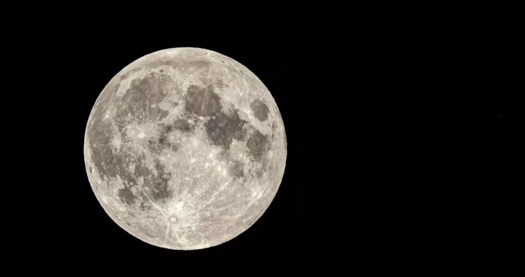Lua Negra poderá ser vista nos céus do Brasil nesta sexta-feira (19)