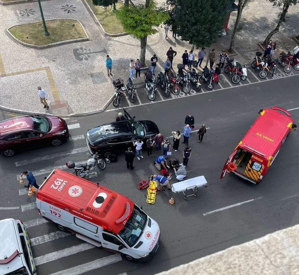Mulher é atropelada no Centro de Ponta Grossa