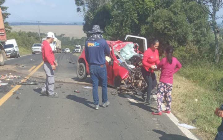 Acidente mata duas pessoas na rodovia PR-438, na região de Teixeira Soares