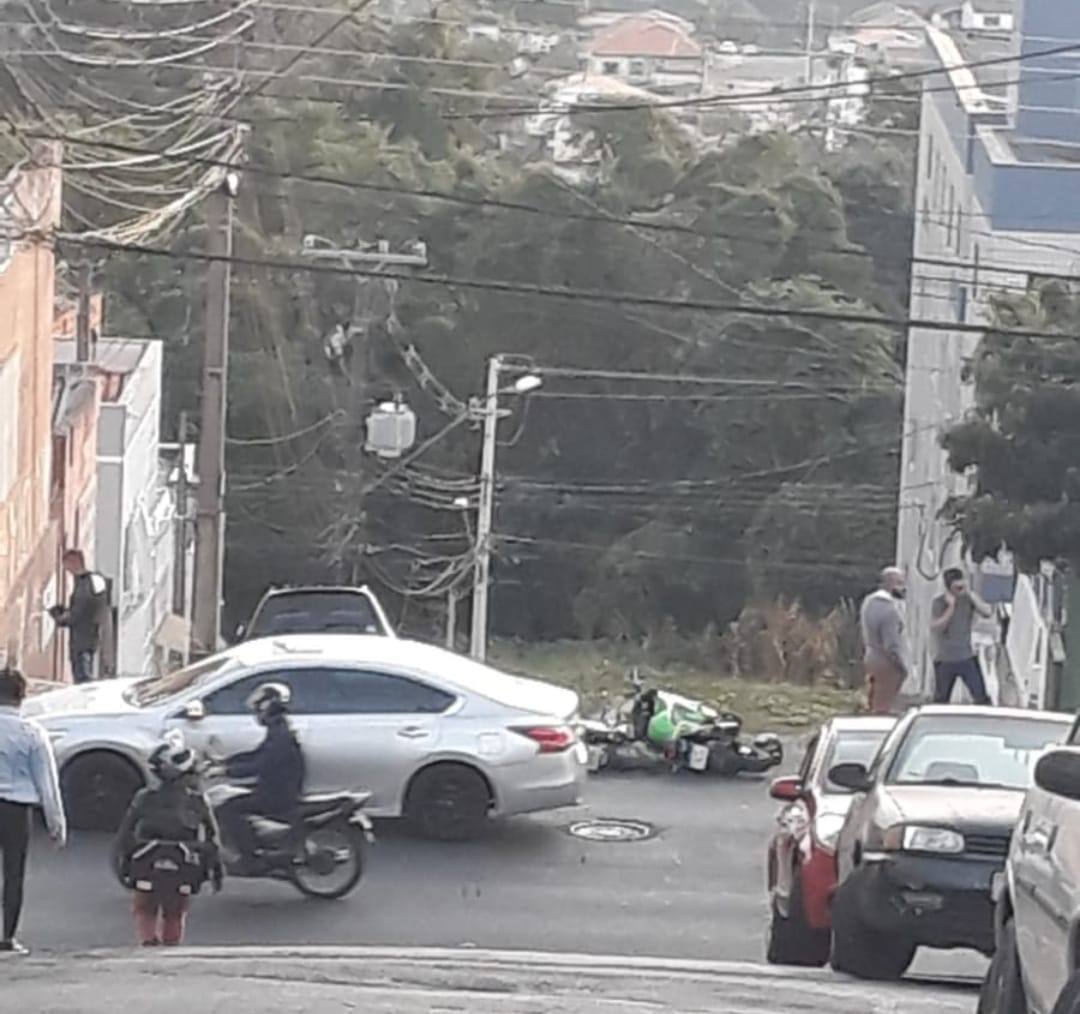 URGENTE: acidente entre motos mobiliza Siate em Ponta Grossa