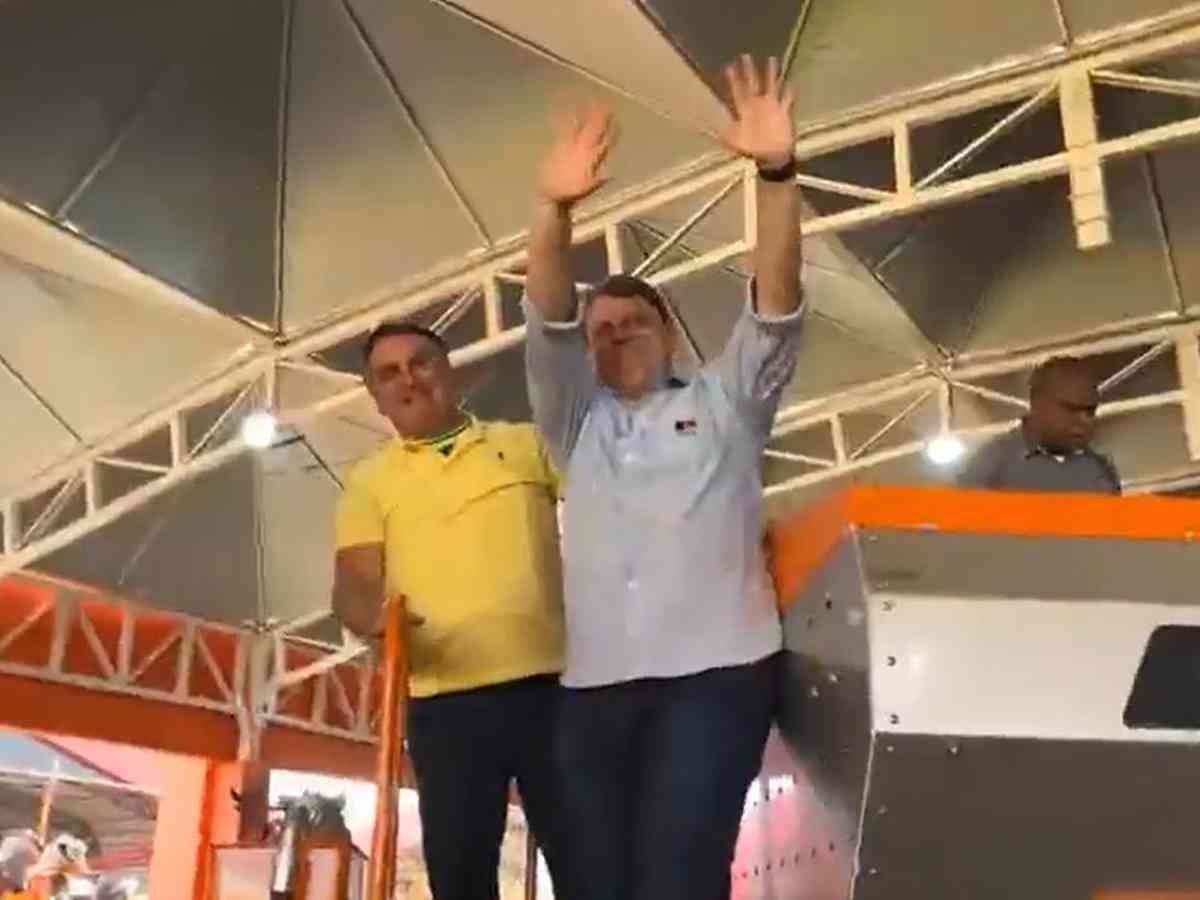 Ao lado de Tarcísio, Bolsonaro é ovacionado na Agrishow