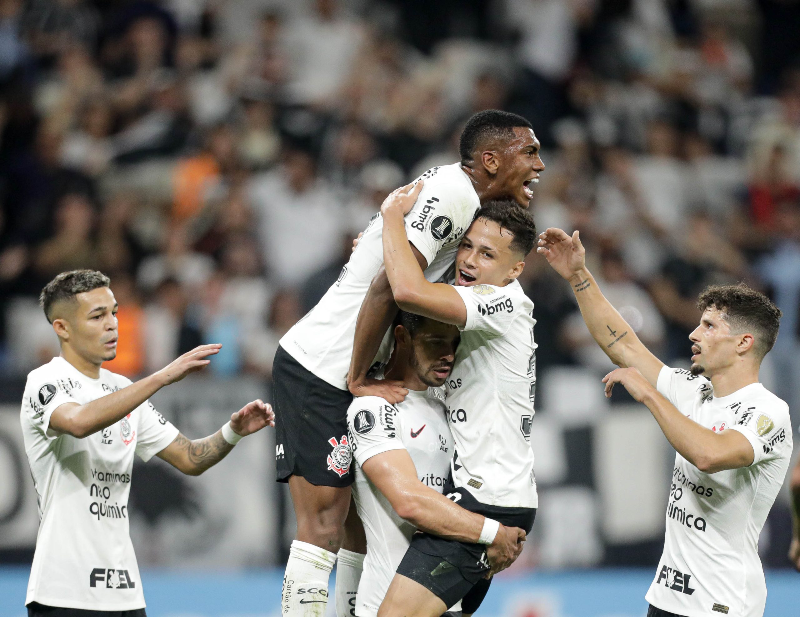Corinthians vence o Liverpool-URU por 3 a 0, pela Libertadores