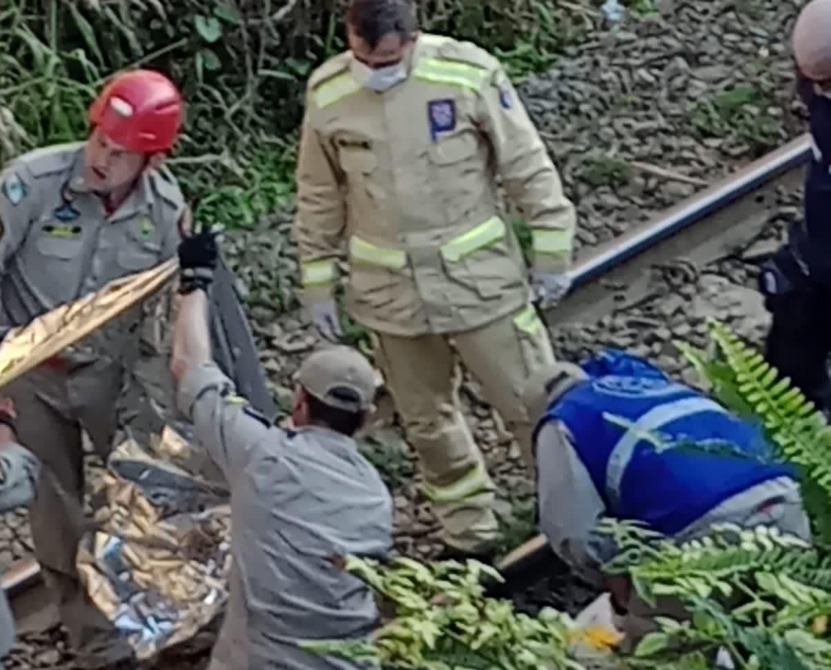 Urgente: homem despenca do viaduto da Palmeirinha, em Ponta Grossa