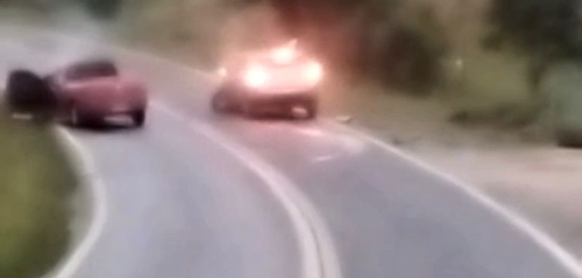 Vídeo: Momento exato de acidente envolvendo carros é registrado em imagens, na PR-151