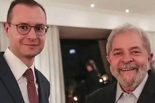 Lula confirma o ex-advogado pessoal para a vaga do STF