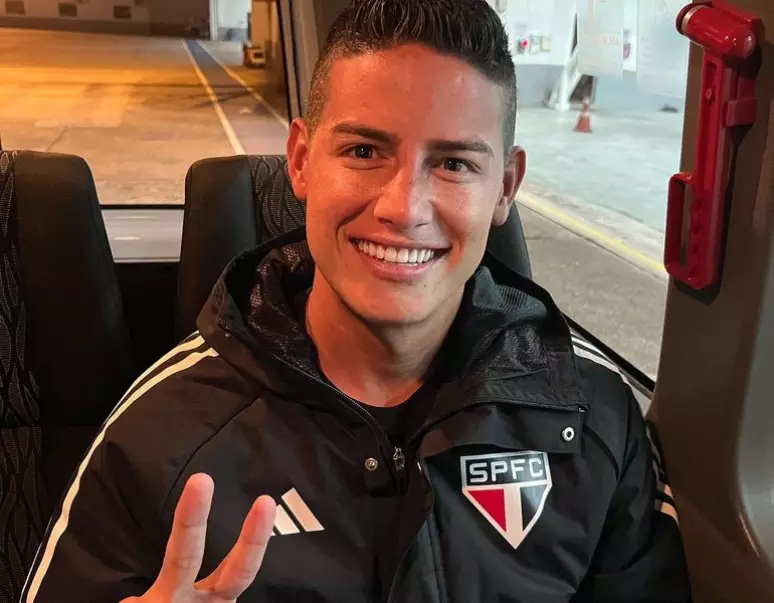 James Rodríguez é recebido com festa pela nação tricolor