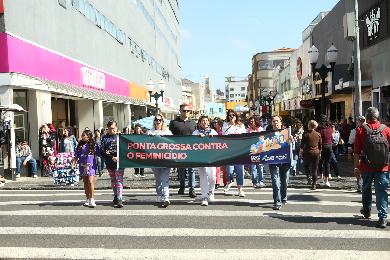 Caminhada contra o Feminicídio leva multidão as ruas de PG