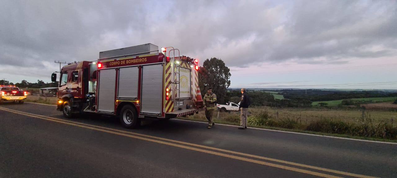 URGENTE: Motorista capota caminhonete e é encontrado morto embaixo dela, em Ponta Grossa