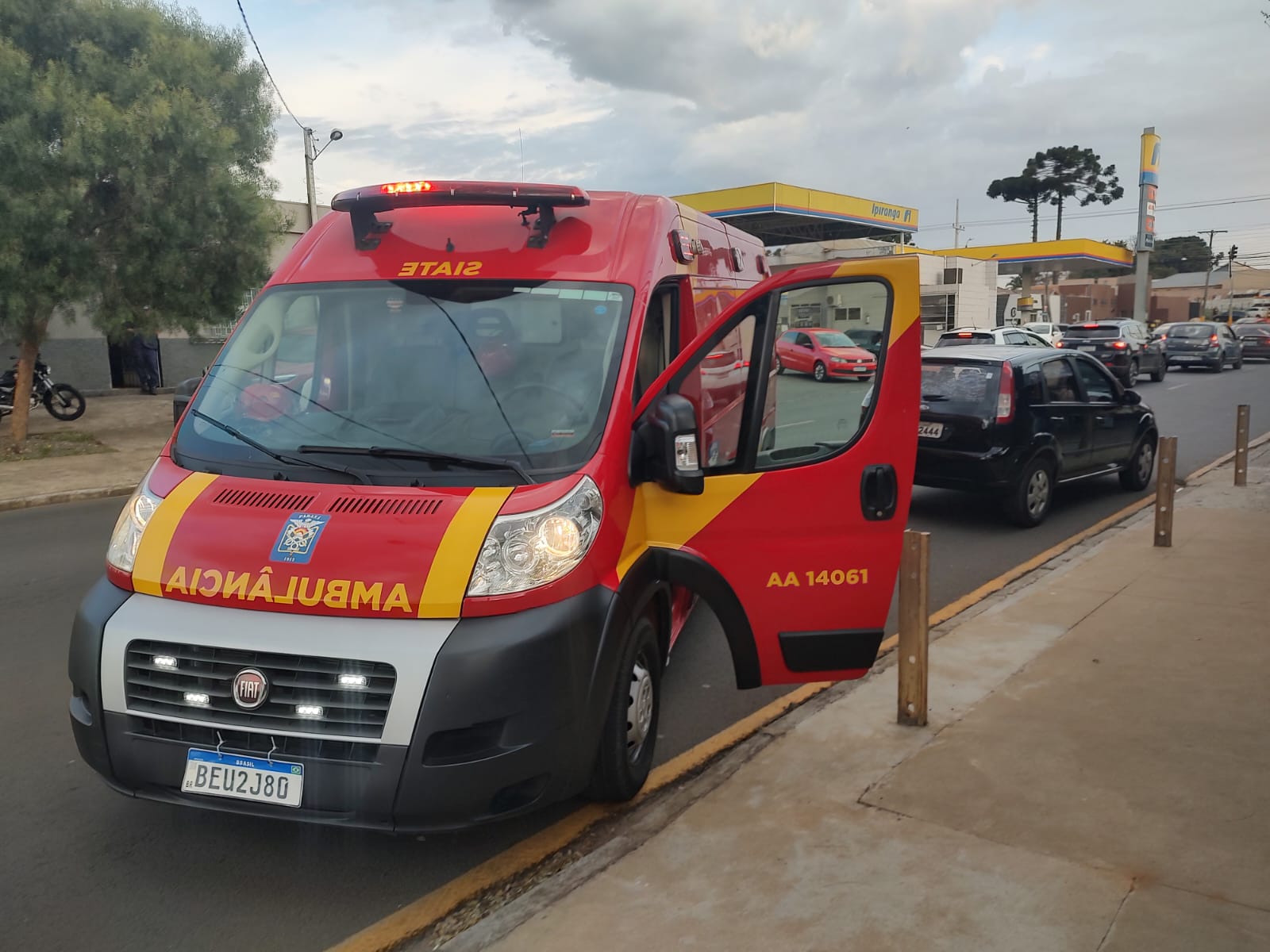 Mulher é atropelada e Siate é acionado em Ponta Grossa