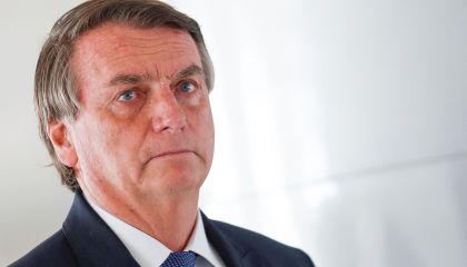 Ex-presidente Bolsonaro é internado em São Paulo