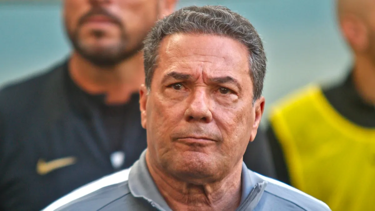 Vanderlei Luxemburgo não é mais treinador do Corinthians