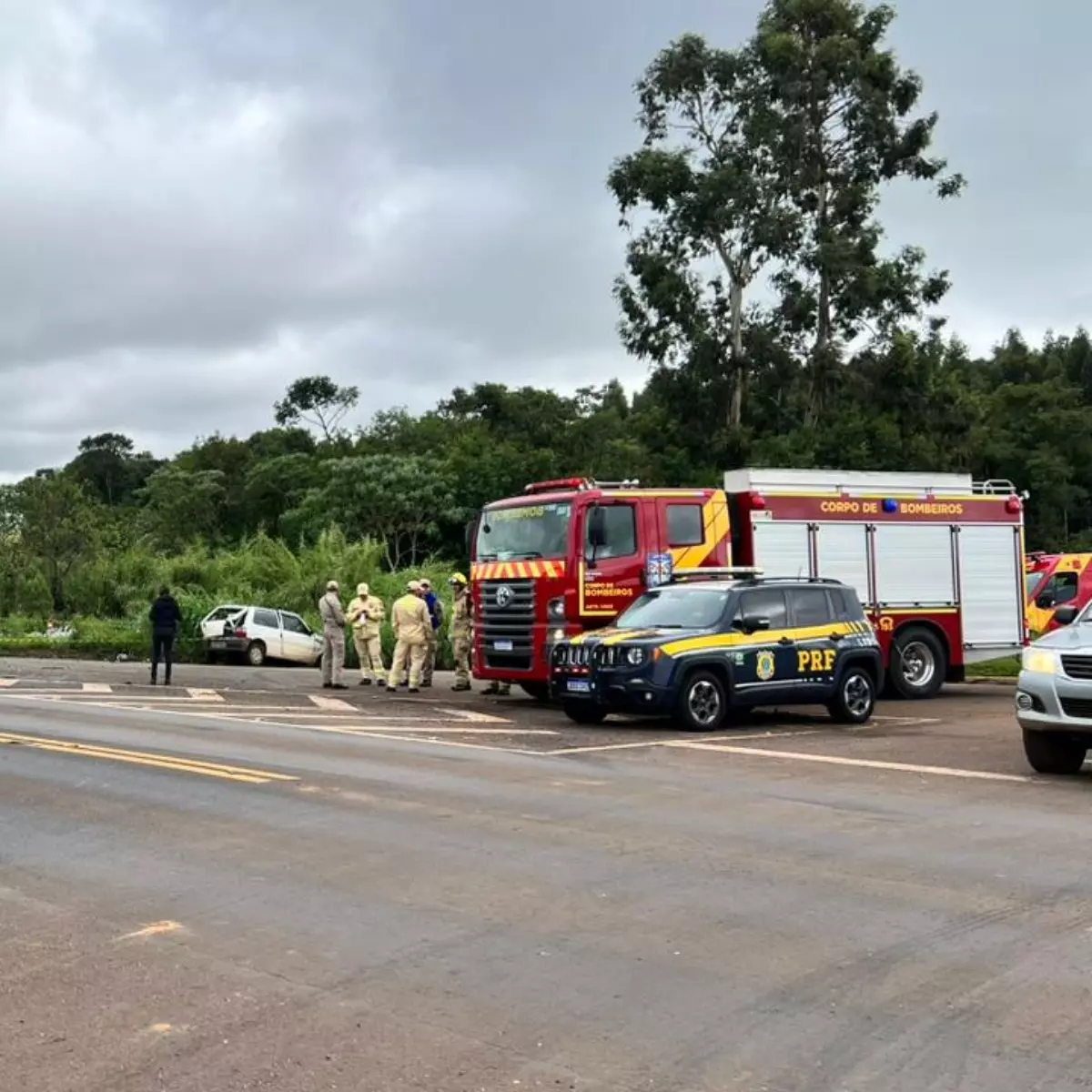 Acidente deixa quatro pessoas mortas na BR-277