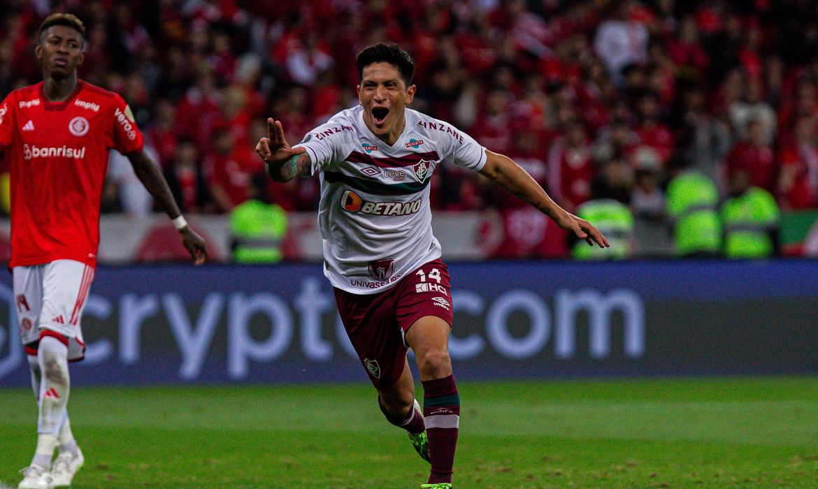 Fluminense supera o Inter no Beira-Rio e chega à final da Libertadores