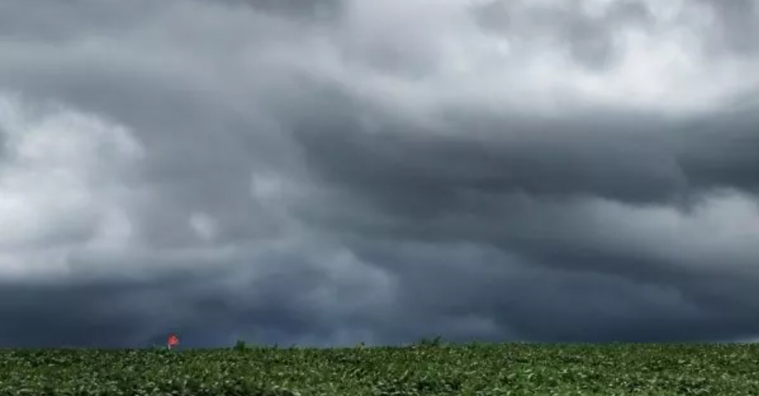 Frente fria avança pelo Paraná e muda tempo em várias regiões, diz Simepar