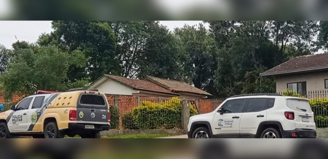 Polícia militar e conselho tutelar fecham creche clandestina em Carambeí