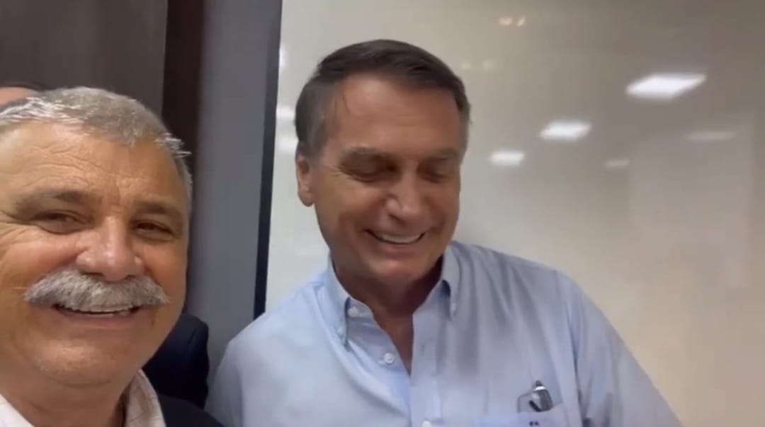 Vídeo: Bolsonaro é convidado por prefeito para participar da 2ª ExpoIrati