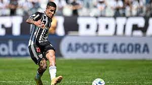 Flamengo entra na briga por Guilherme Arana e analisa plano B