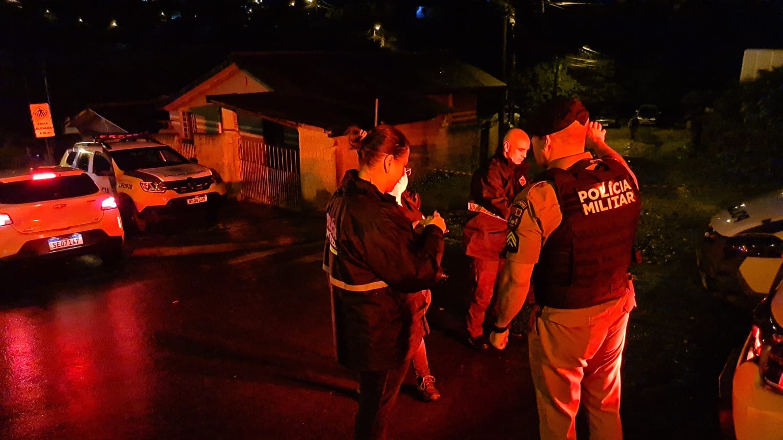 Homem é morto a tiros dentro da própria casa em Olarias