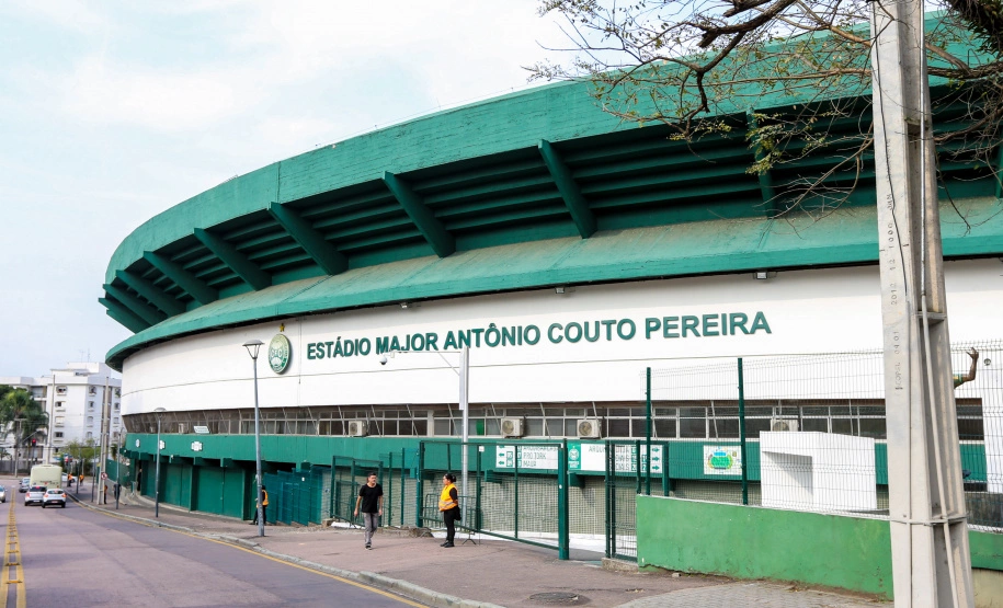 Polícia Militar registra tumultos entre torcidas antes do Athletiba deste domingo (1º)