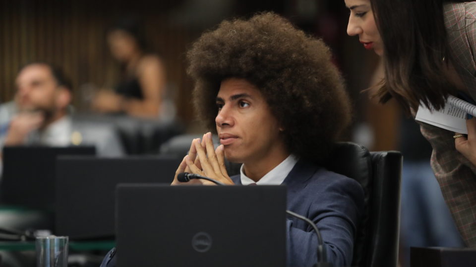 Conselho de Ética da Assembleia recebe representação disciplinar contra o deputado Renato Freitas 