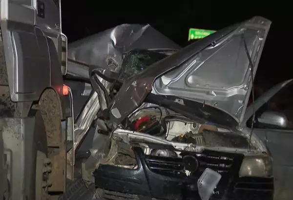 Acidente entre caminhão e carro tira a vida de motorista