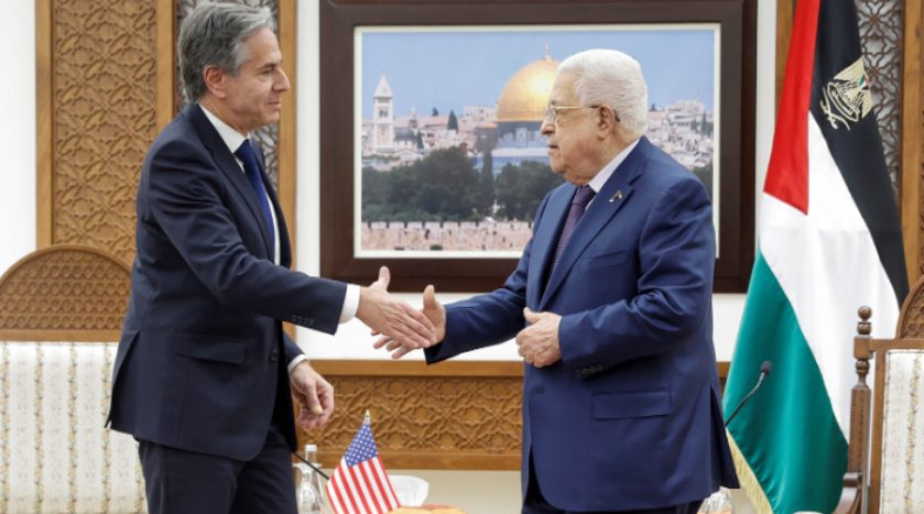 Presidente da Autoridade Palestina pede ao secretário dos EUA “cessação imediata” da guerra