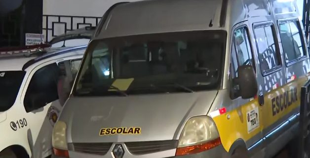 Donos de van escolar são presos por morte de criança esquecida no veículo