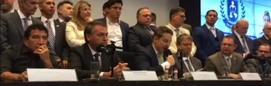 Vídeo: “Volta Bolsonaro”, bradam congressistas em evento na Câmara