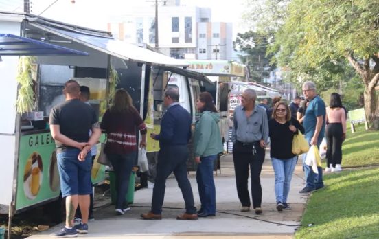 Feira Gastronômica de PG terá musica ao vivo e ocorre no Jardim Carvalho