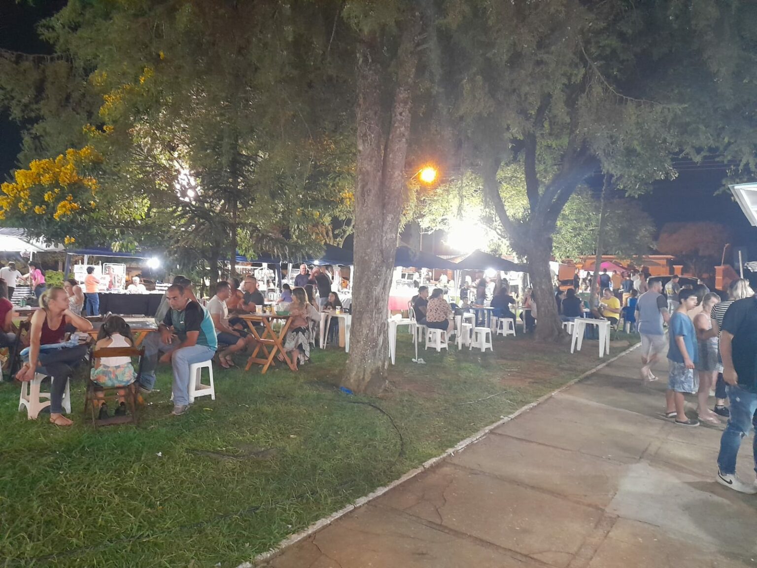 Comida e musica boa são atrações da Feira Gastronômica em Ponta Grossa