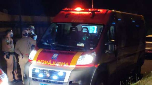 Acidente na Vila Estrela deixa uma motociclista ferida