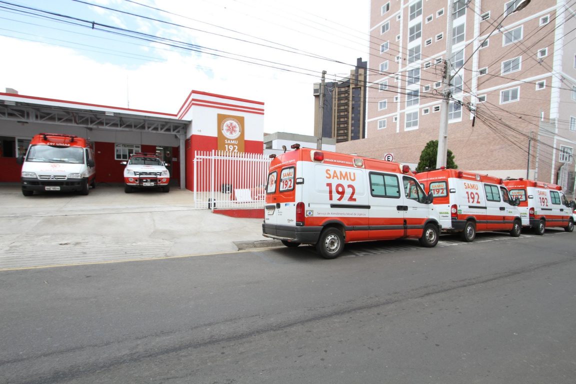 Mulher desmaia no Terminal Central e fica esperando uma hora por atendimento médico