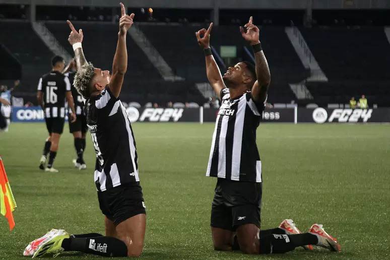 Botafogo amassa os bolivianos e avança na Libertadores