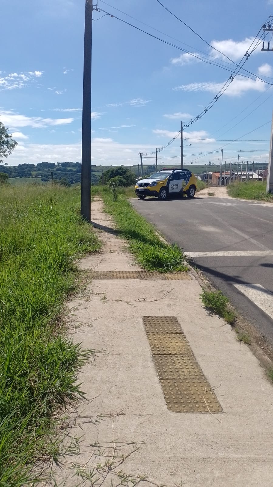 Corpo de pessoa não identificada é encontrado no meio da rua