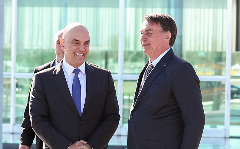 Bolsonaro pede afastamento de Alexandre de Moraes da investigação de um suposto golpe de Estado