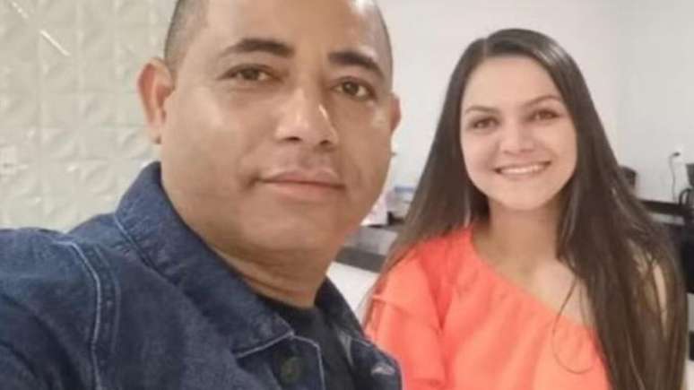 Cantora de forró Marcinha Sousa e marido são achados mortos após carro despencar dentro de rio