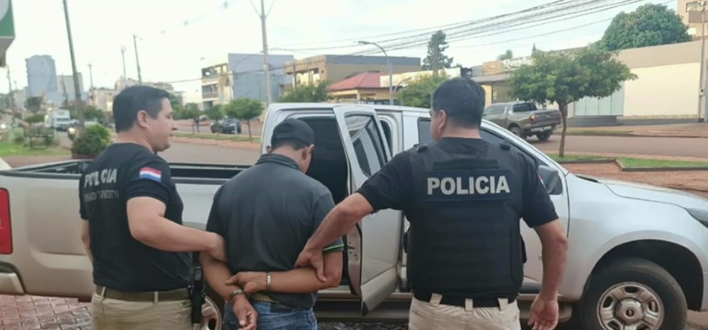 Homem condenado por estupro é preso fingindo ser pastor no Paraguai