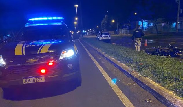 Motociclista cai de Kawasaki e morre ao ser atropelado por carro no Paraná