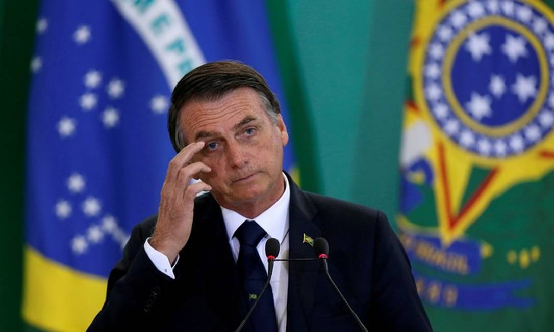 Bolsonaro exerce o direito de permanecer calado durante depoimento à PF