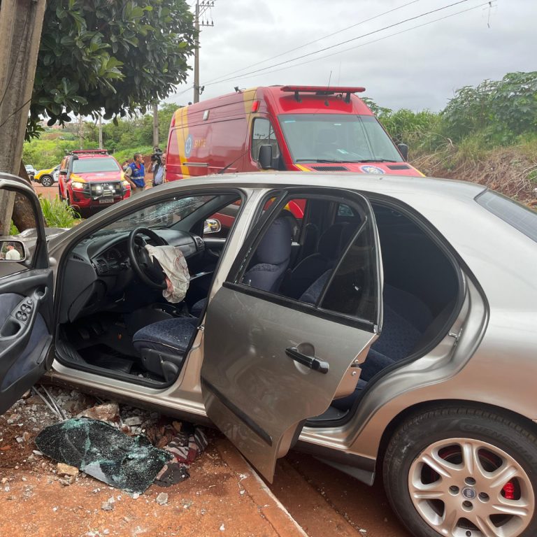 Homem é morto por criminosos na frente da própria família