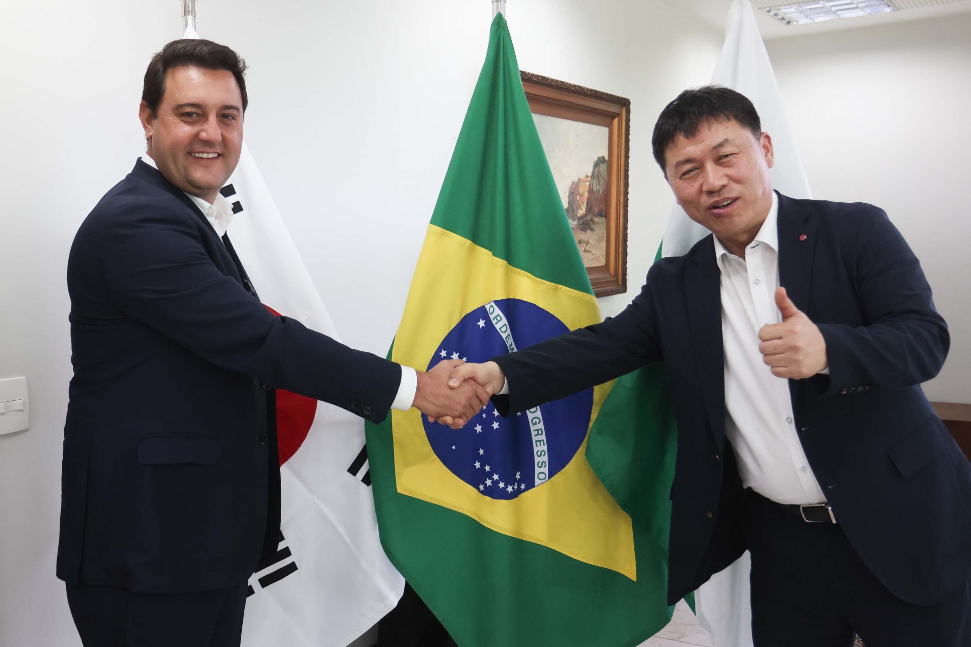 Paraná firma acordo com a LG para receber nova fábrica no Brasil