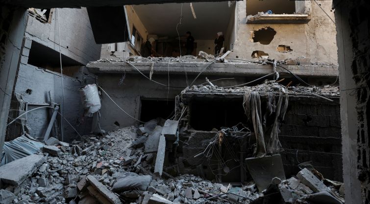 Mais de 100 pessoas foram mortas em ataques israelenses em Rafah