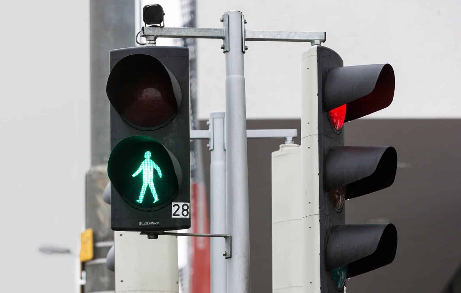 Segundo semáforo inteligente é inaugurado em Ponta Grossa